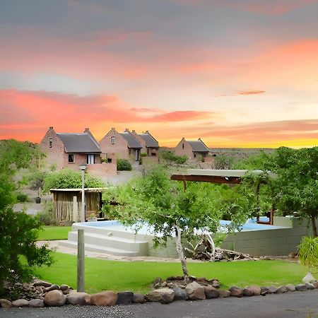 Teri-Lemveli Lodge Beaufort West Eksteriør bilde