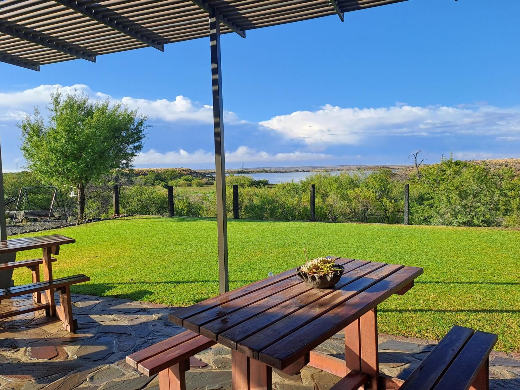 Teri-Lemveli Lodge Beaufort West Eksteriør bilde