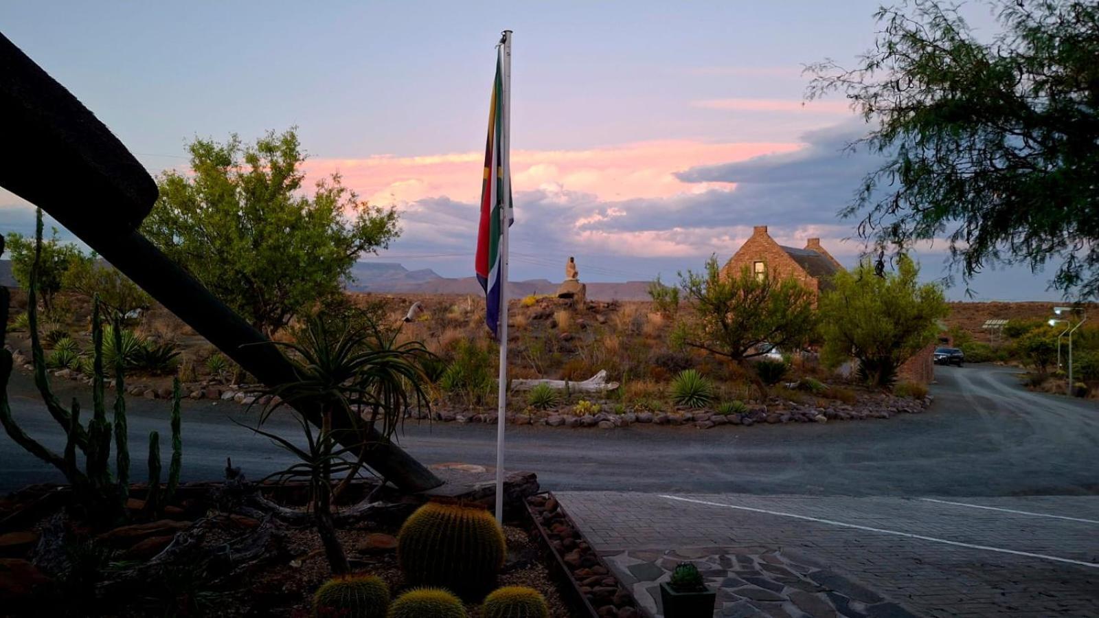 Teri-Lemveli Lodge Beaufort West Eksteriør bilde