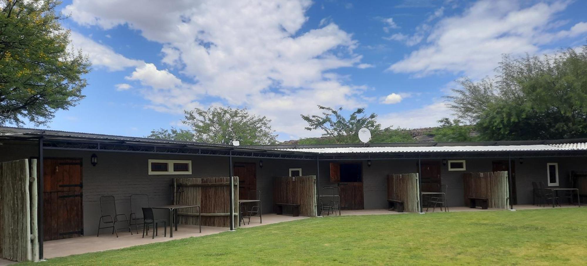Teri-Lemveli Lodge Beaufort West Eksteriør bilde