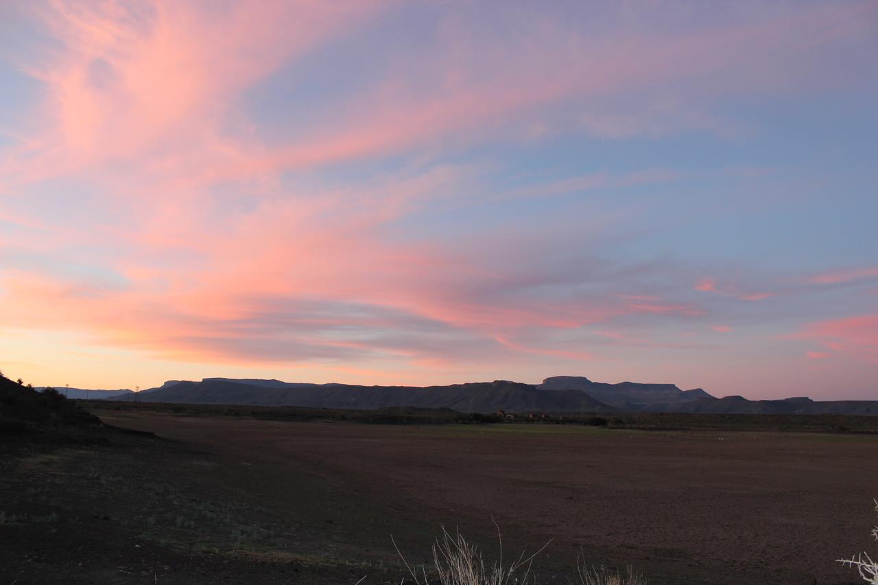 Teri-Lemveli Lodge Beaufort West Eksteriør bilde