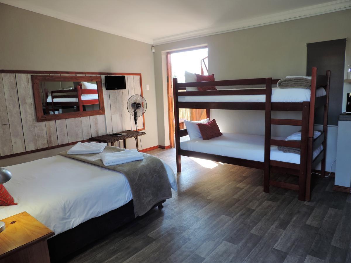 Teri-Lemveli Lodge Beaufort West Eksteriør bilde