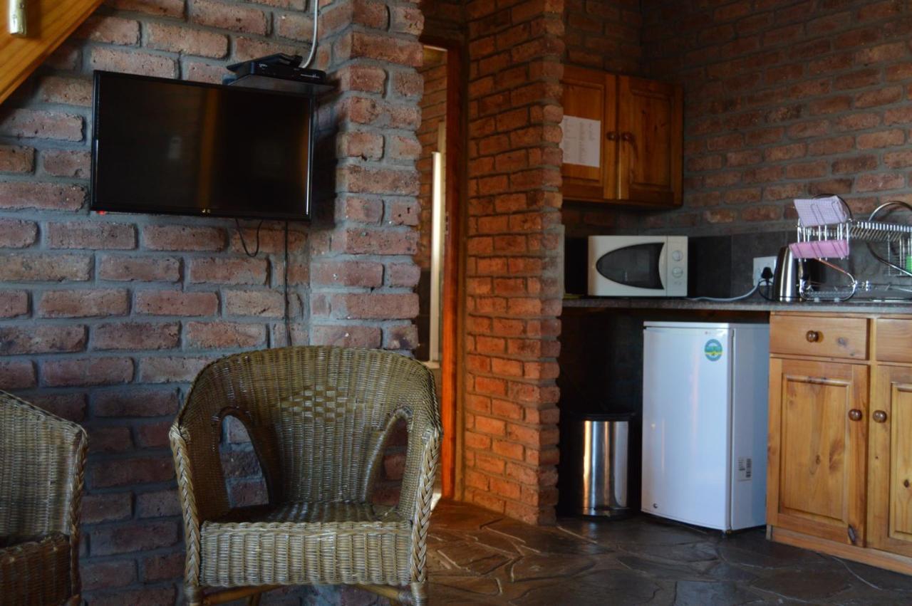 Teri-Lemveli Lodge Beaufort West Eksteriør bilde